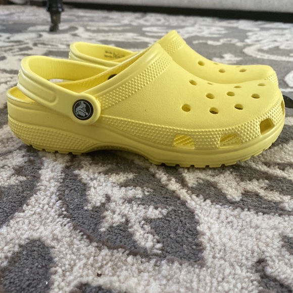 ❤️ Crocs - Picture 2 of 8